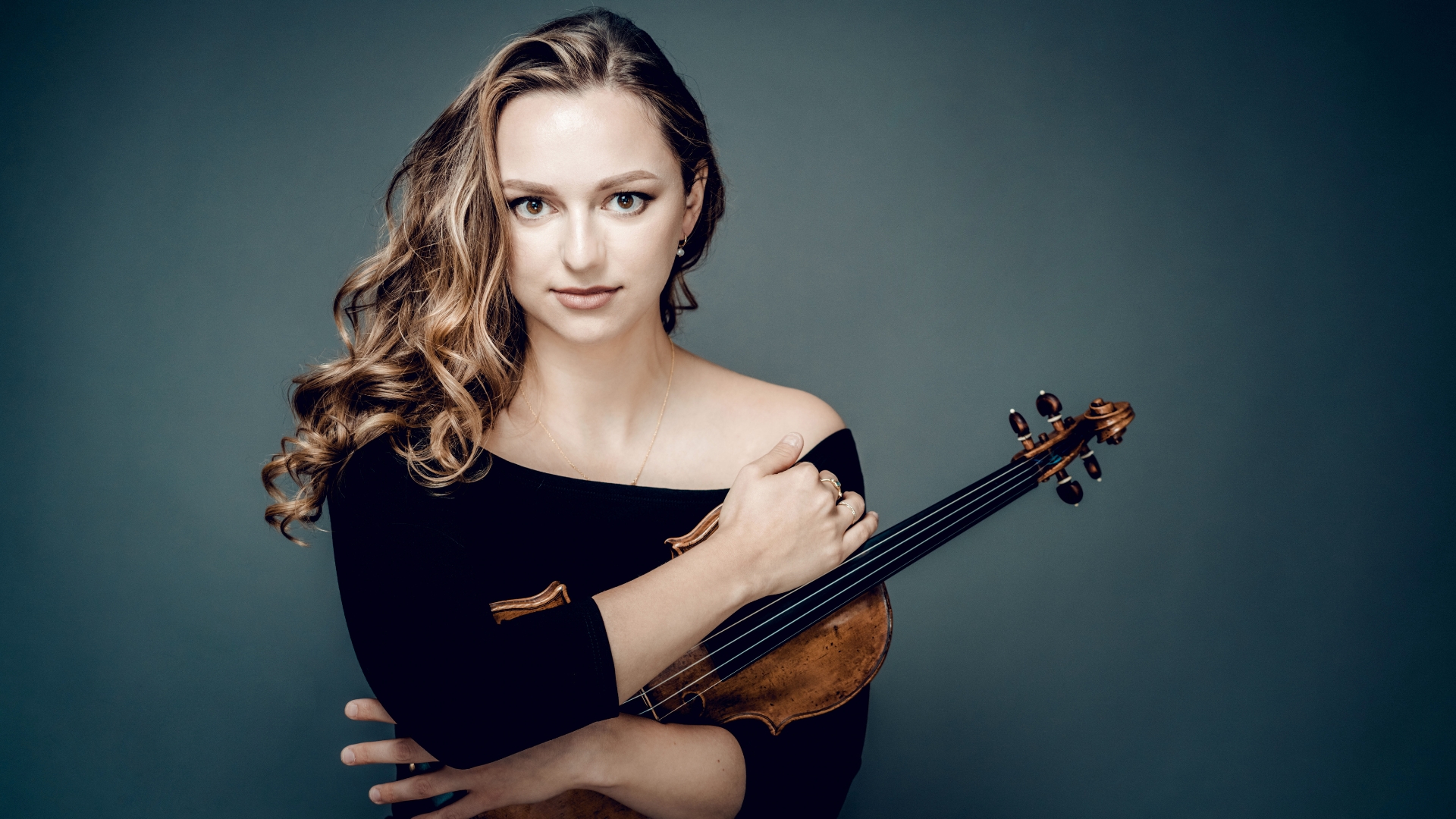 Maria Ioudenitch, Violin